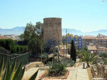 TORRE DE SANTA ISABEL