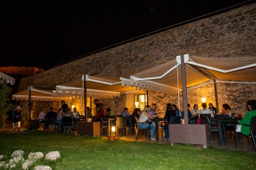 CENA EN LAS CABALLERIZAS DEL CASTILLO DE LORCA CENA EN LAS CABALLERIZAS DEL CASTILLO DE LORCA