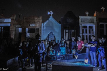 PASEOS POR EL CEMENTERIO. VISITA TEATRALIZADA.   21:00 HORAS