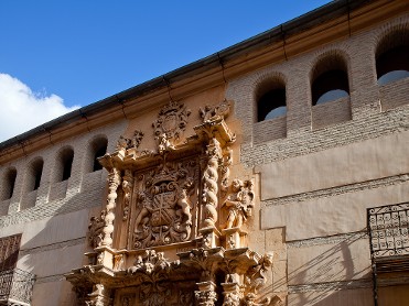 FREE TOUR TEATRALIZADO: EL ANILLO DE LOS GUEVARA.
