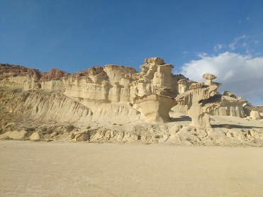 Puerto de Mazarr�n, legado de civilizaciones (en trenecito)