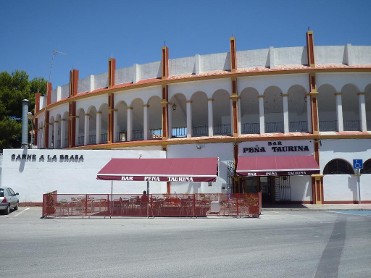 BAR PE�A TAURINA YECLANA