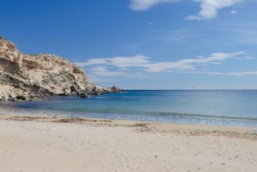 August 9 explore the cuatro calas coastline of �guilas on a free guided walk