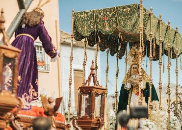 Viernes Santo en Yecla: Momento Cortes�a