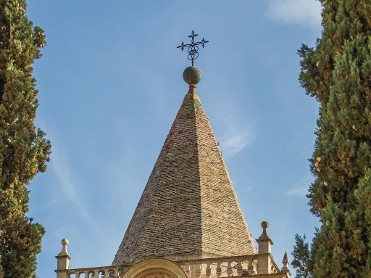 IGLESIA DE LA ASUNCI�N O IGLESIA VIEJA