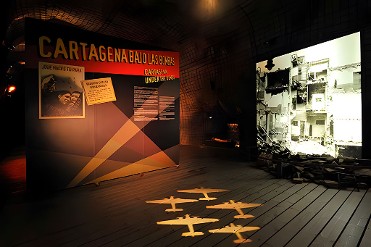 MUSEO  REFUGIO DE LA GUERRA CIVIL  Y  ASCENSOR PANOR�MICO
