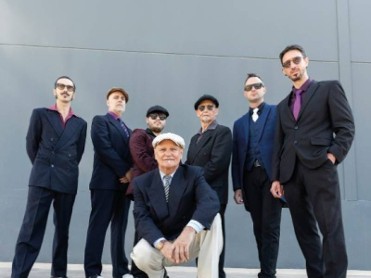 August 27 free swing concert in Mazarr�n