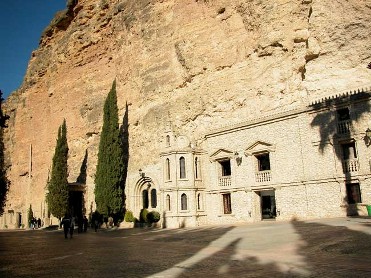 RUTA GEOL�GICA: INCLUYE VISITA A LA CUEVA DEL PUERTO