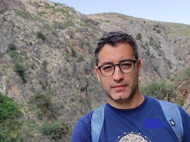 DANIEL MEG�AS MART�NEZ
