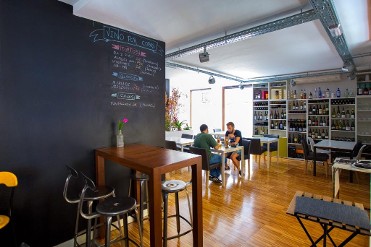 ENTRETEMPOS CAF� Y VINO