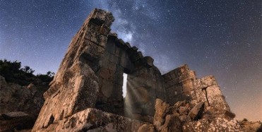 July 4 an evening of wine and snacks under the stars in the Caravaca village of la encarnaci�n