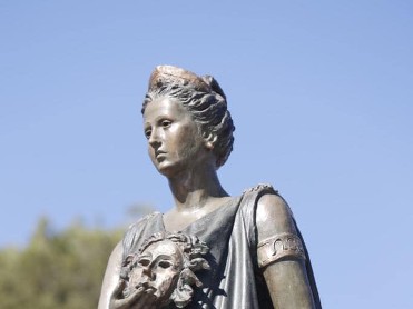 MONUMENTO AL  FESTIVAL INTERNACIONAL DE TEATRO, M�SICA Y DANZA DE SAN JAVIER (MELP�MONE)