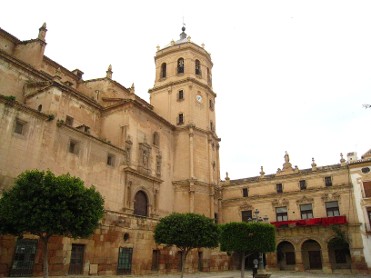 LORCA, UN PASEO POR SU CULTURA Y GASTRONOMÍA LORCA, UN PASEO POR SU CULTURA Y GASTRONOMÍA