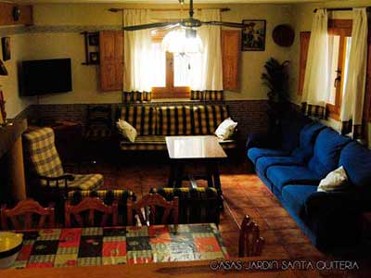 CORTIJO JARD�N SANTA QUITERIA 2