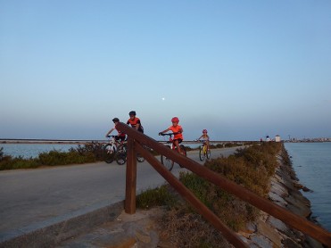 PEDALEANDO ENTRE DOS AGUAS