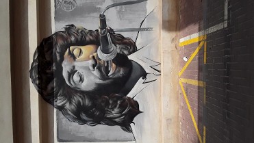 MURAL LA TONTA EL BOTE 