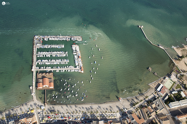 PUERTO DEPORTIVO DE LOS ALC�ZARES