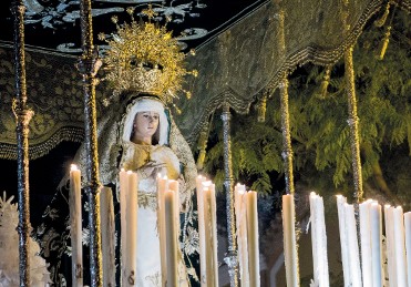 ALHAMAS HOLY WEEK: FROM THE INSIDE