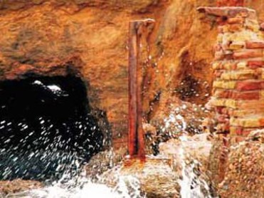 ANTIGUA ENTRADA DE ABASTECIMIENTO DE AGUA DE LAS SALINAS (PIM-PAM)