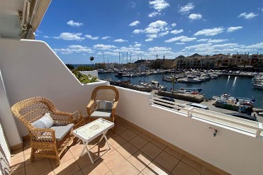 LA CASA DEL PUERTO