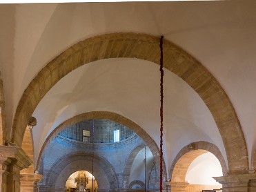 CARAVACA: LA CRUZ Y LA ESPADA