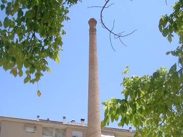 CHIMENEA DE LA PLAZA DE LA CER�MICA