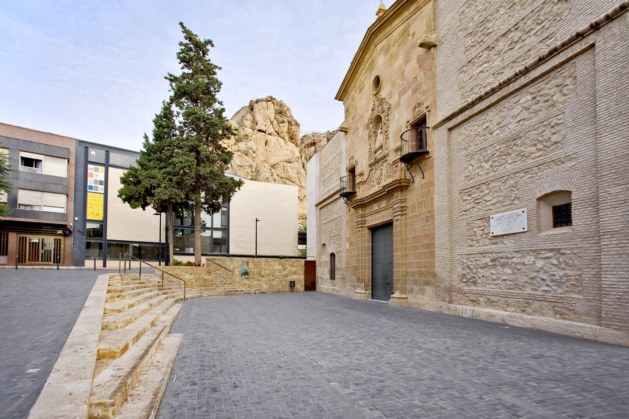 UN PASEO POR ALHAMA (GUIDED TOUR IN SPANISH)